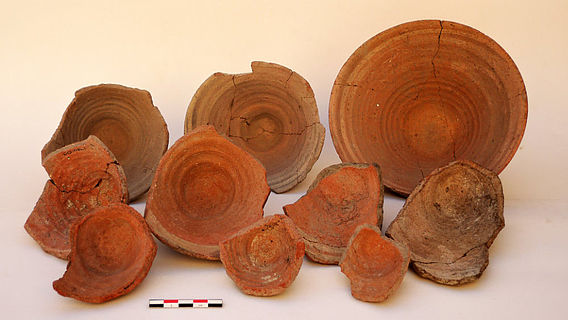 Keramik aus der ältesten Siedlungsschicht