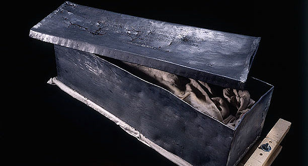 Bleisarg der Königin Editha