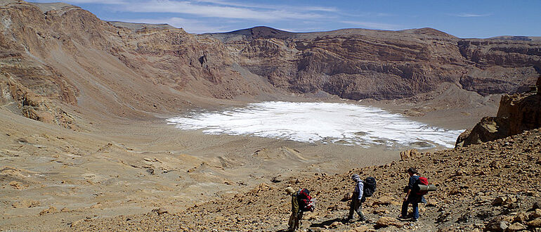 Era-Kohor-Subkrater mit Seesedimenten