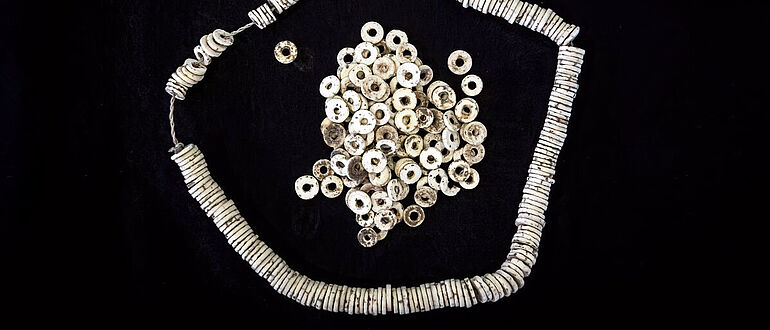 Straußeneierschalenperlenkette