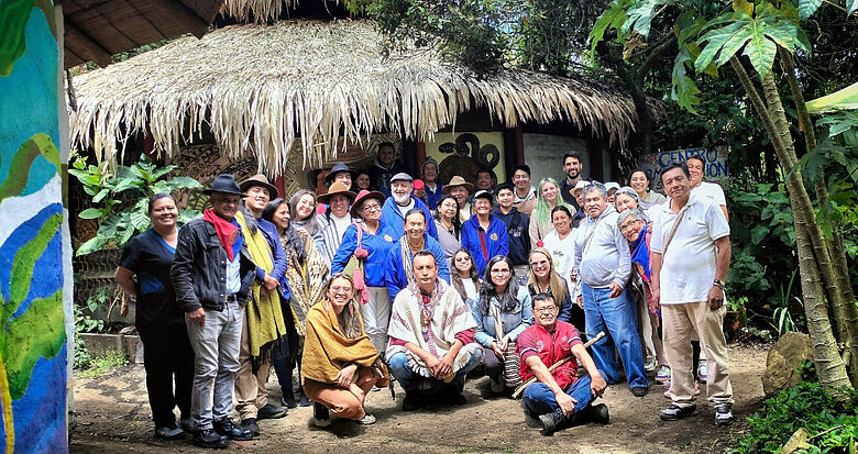 Forschungsgruppe mit Guardia Indigena Muisca