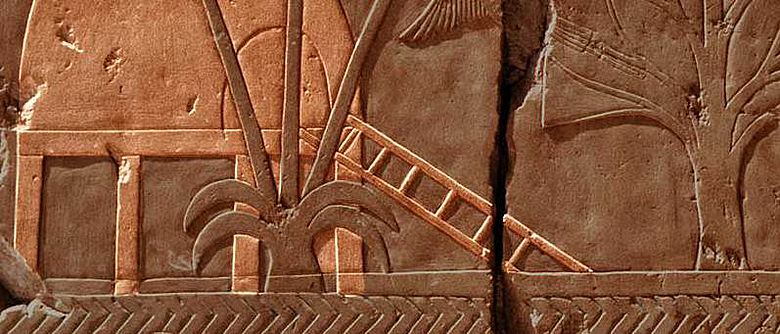 Darstellung eines Hauses in Punt auf einem Relief in der Punthalle des Totentempels der Hatschepsut (Foto von Hans Bernhard (Schnobby), CC-BY-SA, Hervorhebung A. Brunn) Darstellung eines Hauses in Punt auf einem Relief in der Punthalle des Totentempels der Hatschepsut (Foto von Hans Bernhard (Schnobby), CC-BY-SA, Hervorhebung A. Brunn)