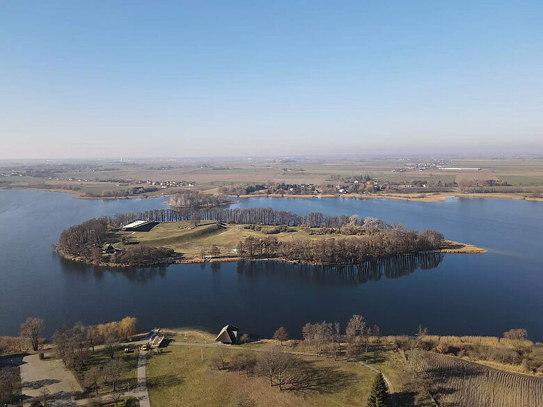 Insel mit Residenz der ersten polnischen Dynastie