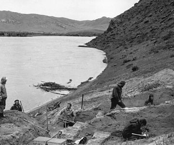 Ausgrabung am Fundort Stätte Ust'-Kyakhta-3 am rechten Ufer des Selenga-Flusses in der Nähe des Dorfes Ust-Kyakhta