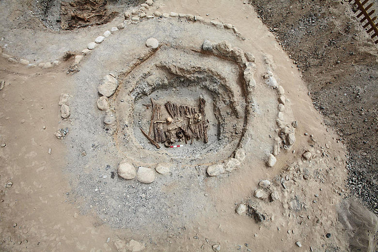 2.500 Jahre altes Grab mit Cannabis-Räuchergefäß