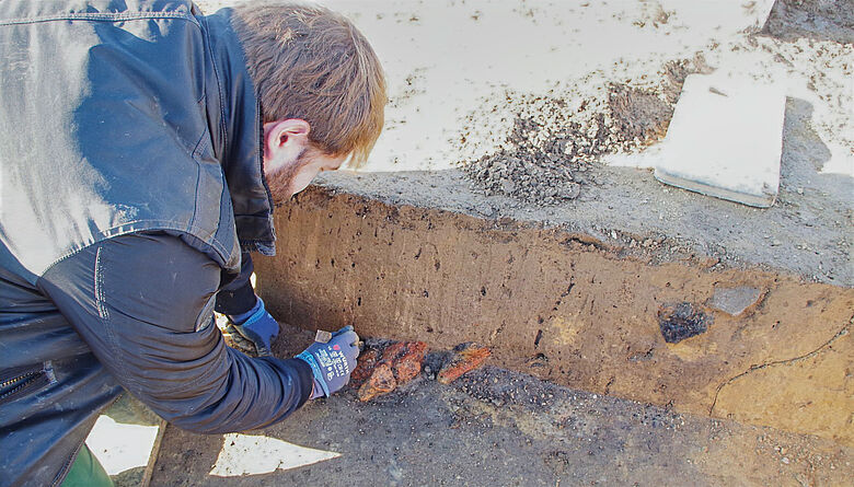 Grube mit den Briquetagefunden