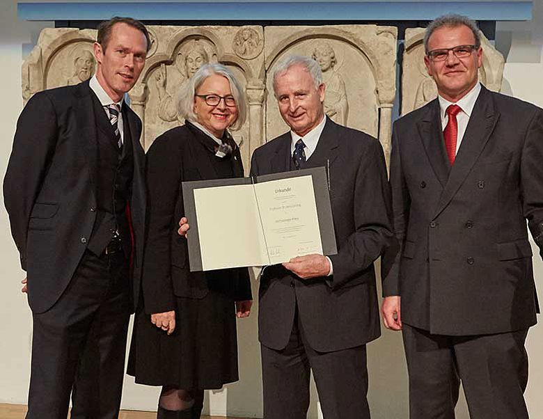 Verleihung Archäologiepreis an Prof. Lüning