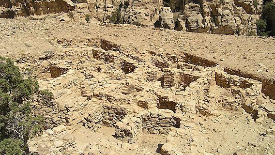 Die neolithische Siedlung Ba'ja in Jordanien liegt etwa 14 km nördlich von Petra