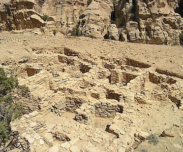 Die neolithische Siedlung Ba'ja in Jordanien liegt etwa 14 km nördlich von Petra