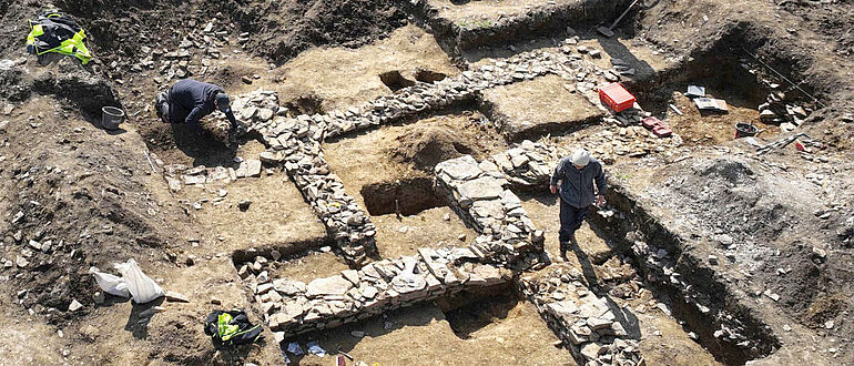 Freilegung der Kirchenfundamente