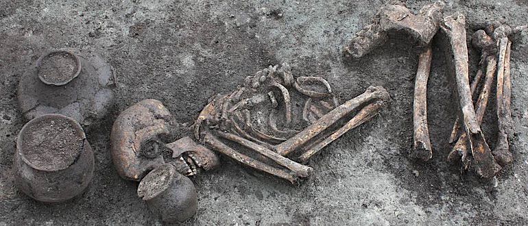 Frühbronzezeitliche Bestattung aus Leubingen (Befund 2242)