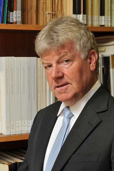 Prof. Dr. Egon Schallmayer (Foto B. Steinbring, hessenARCHÄOLOGIE)