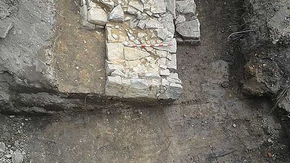 Mittelalterliche Mauerbefunde