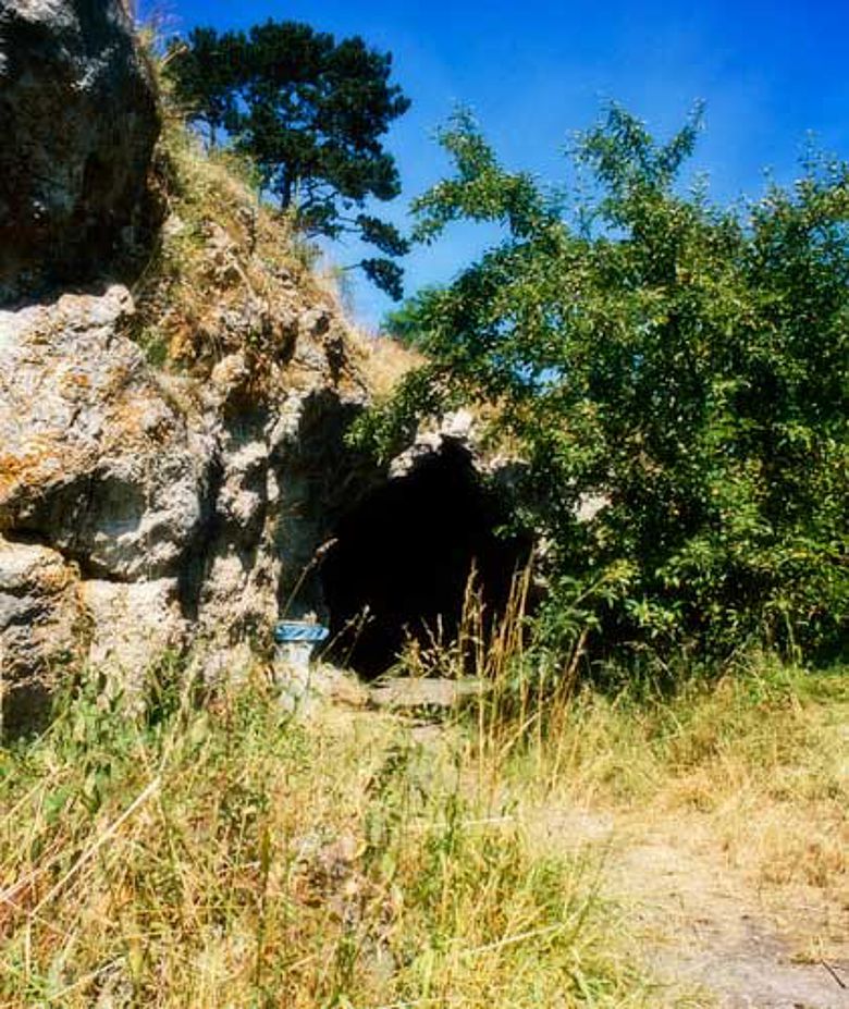 Vogelherdhöhle