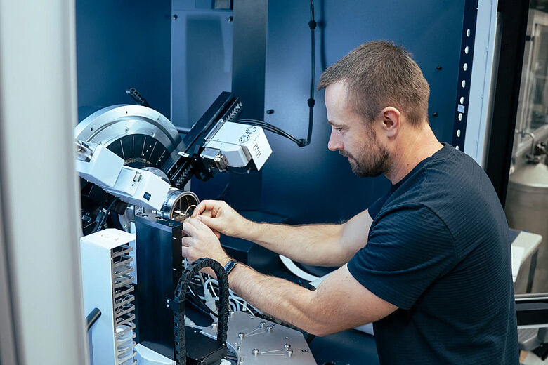 Messvorbereitung am Röntgenpulverdiffraktometer Messvorbereitung am Röntgenpulverdiffraktometer