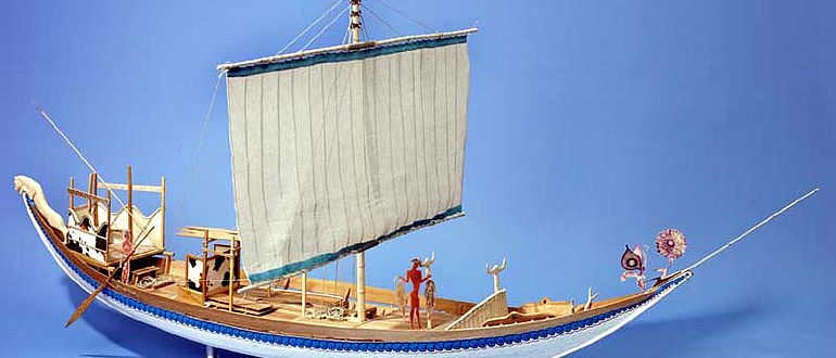 Modell eines spätminoischen Segelschiffs